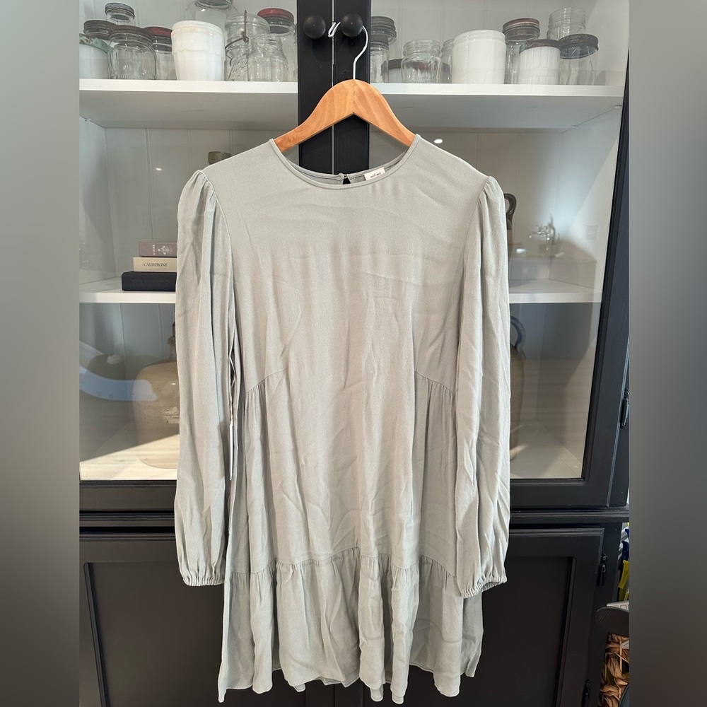 NWT Aritzia Wilfred Dress